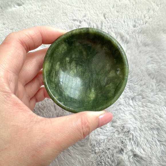 New Beautiful Small/Mini Nephrite Jade Bowl - Picture 1 of 6